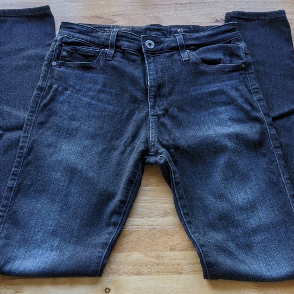 AG the farrah high rise skinny jeans size 25r